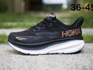 Hoka Clifton 9