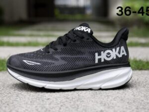 Hoka Clifton 9