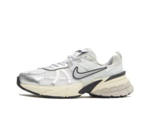 Nike V2K Run（36-45）