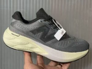 New Balance 880 V15 EUR40-45