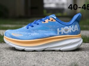 Hoka Clifton 9