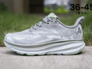 Hoka Clifton 9