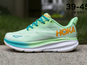 Hoka Clifton 9